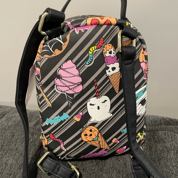 BETSEY JOHNSON MINI HALLOWEEN “TREATS” PUPPY BACK main image 5